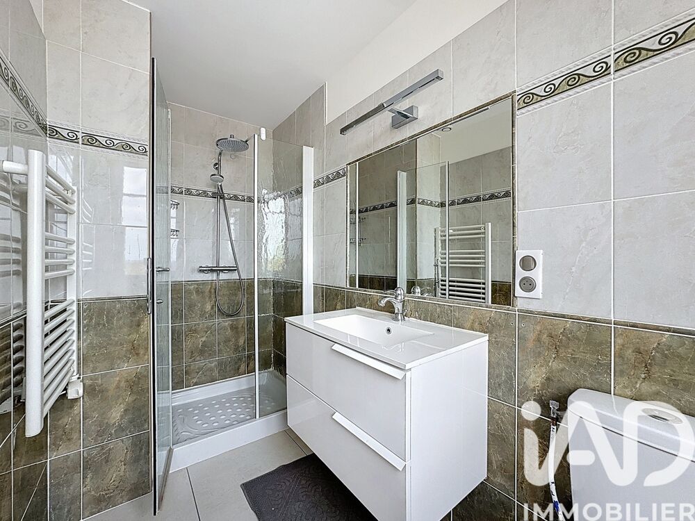 � vendre  Villa Caux (34720)