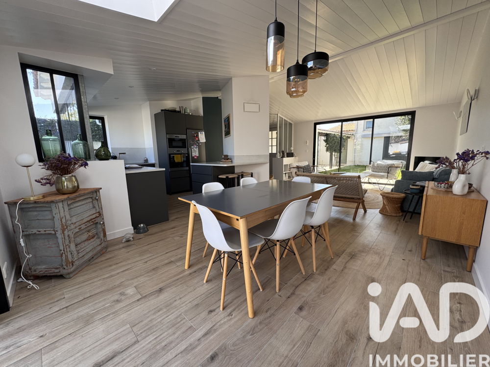 � vendre  Maison Les Portes-en-R� (17880)