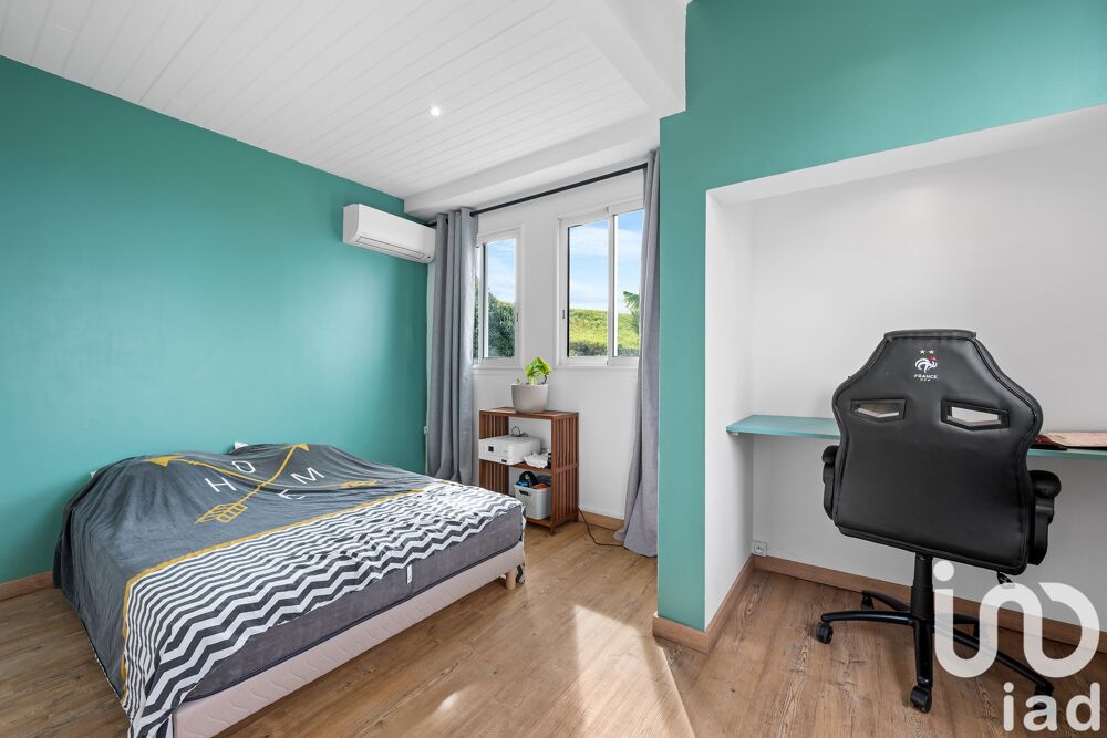 � vendre  Maison L' �tang-Sal� (97427)