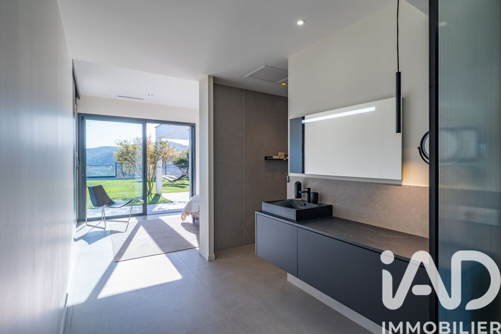 � vendre  Villa Tain-l'Hermitage (26600)