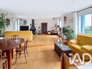  Maison  vendre 8 pices 215 m