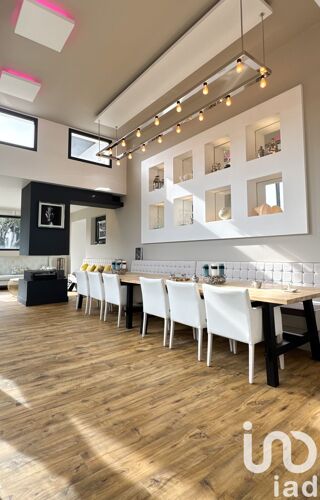  Maison  vendre 11 pices 590 m