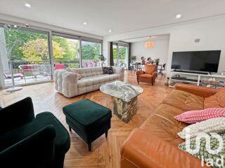  Appartement � vendre 9 pi�ces 206 m�