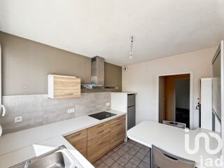  Appartement � vendre 5 pi�ces 82 m�