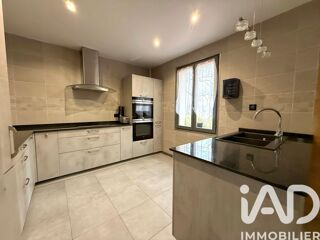  Maison � vendre 6 pi�ces 209 m�