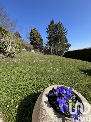  Villa  vendre 10 pices 180 m