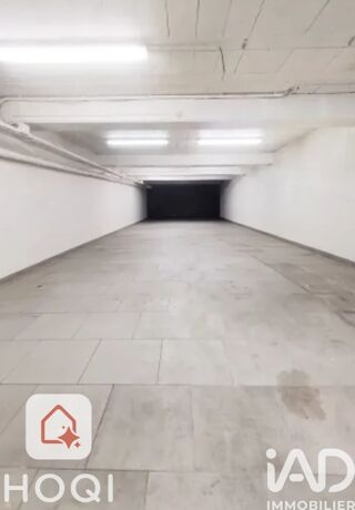  Parking / Garage � vendre 205 m�