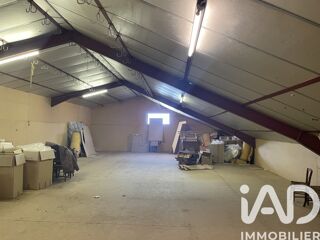  Immeuble � vendre 826 m�