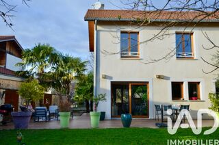  Maison  vendre 7 pices 161 m