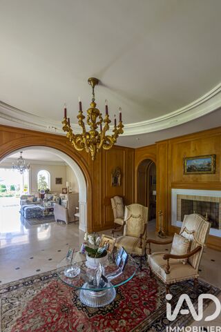  Maison � vendre 15 + pi�ces 555 m�