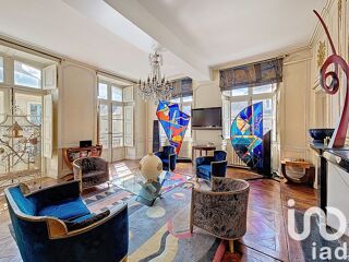  Appartement  vendre 8 pices 244 m