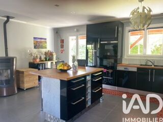  Maison  vendre 6 pices 131 m