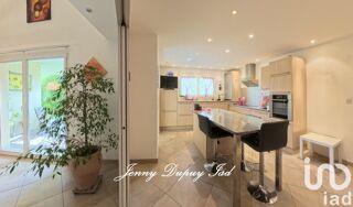  Villa  vendre 8 pices 208 m