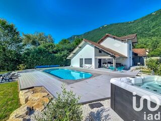  Maison � vendre 9 pi�ces 198 m�