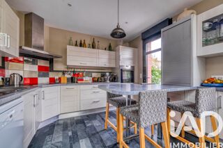  Maison � vendre 7 pi�ces 180 m�