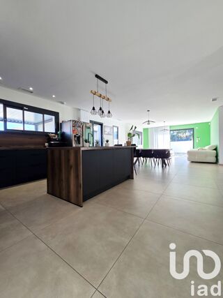  Villa � vendre 7 pi�ces 228 m�