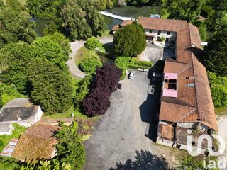  Maison � vendre 15 + pi�ces 1600 m�