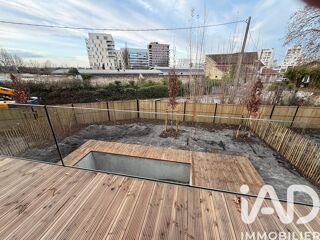  Maison � vendre 5 pi�ces 240 m�