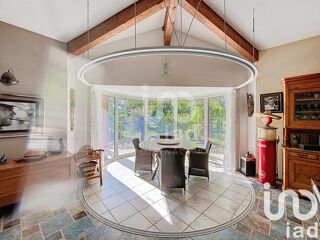  Maison  vendre 9 pices 242 m