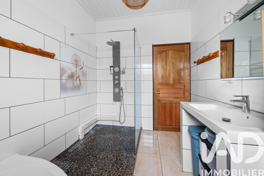 � vendre  Maison L' �tang-Sal� (97427)