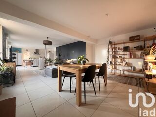  Maison  vendre 10 pices 210 m