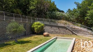  Villa  vendre 6 pices 196 m