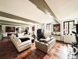  Maison  vendre 8 pices 300 m