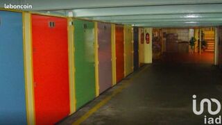  Parking / Garage  vendre 169 m