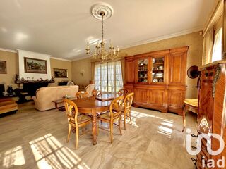  Maison � vendre 8 pi�ces 202 m�