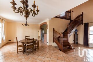  Maison � vendre 5 pi�ces 240 m�