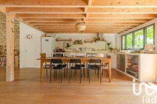  Villa  vendre 6 pices 211 m