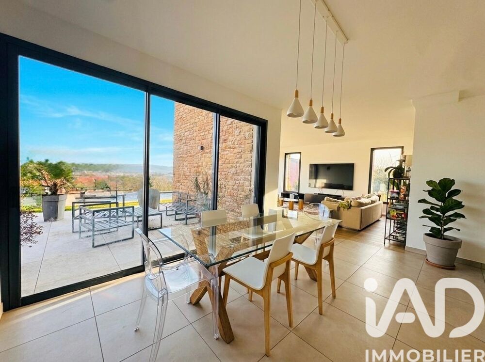 � vendre  Villa Poleymieux-au-Mont-d'Or (69250)