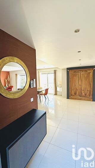  Maison � vendre 6 pi�ces 220 m�