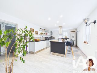  Maison � vendre 8 pi�ces 210 m�