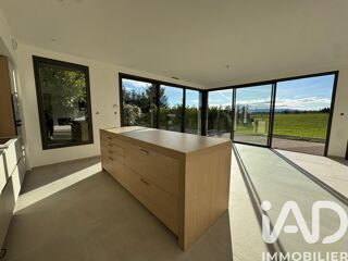  Villa 7 pi�ces 192 m� Limonest