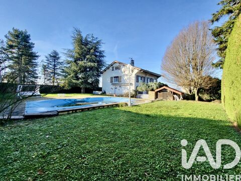   Vente Maison traditionnelle 7 pi�ces Maison - 7 pi�ce(s) - 237 m�