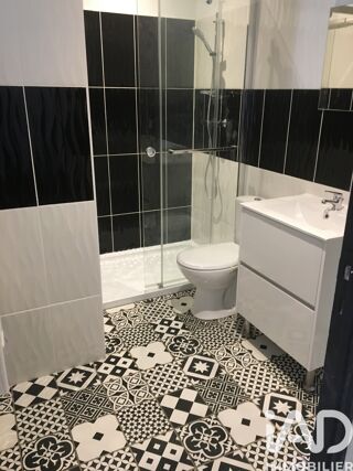  Immeuble � vendre 151 m�