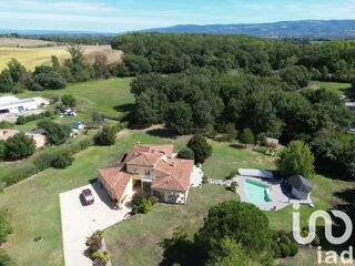  Villa � vendre 9 pi�ces 243 m�