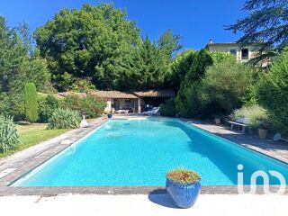  Maison  vendre 9 pices 340 m