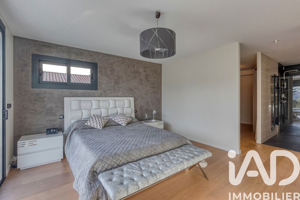 � vendre  Villa Saint-Ismier (38330)