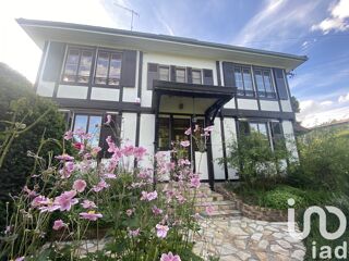  Maison � vendre 8 pi�ces 220 m�