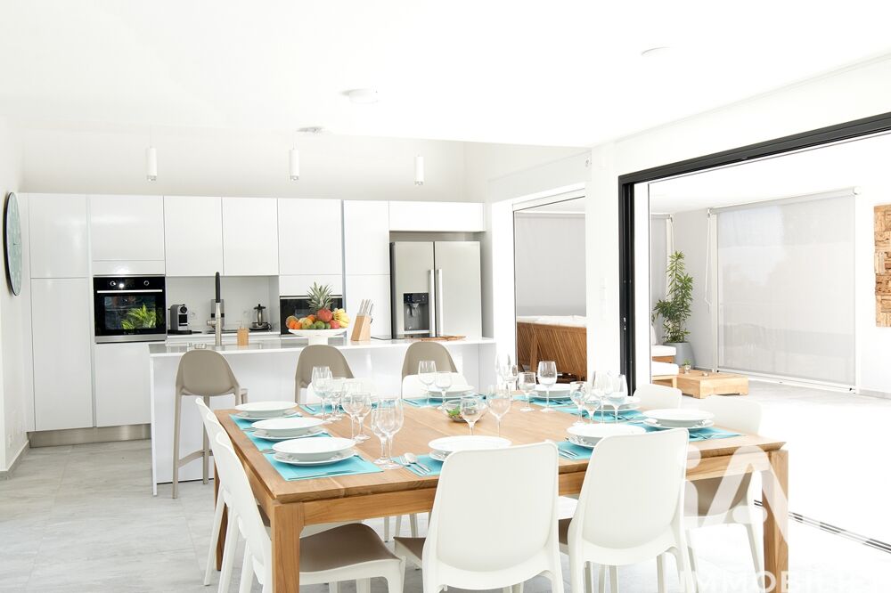 � vendre  Villa Petit-Bourg (97170)