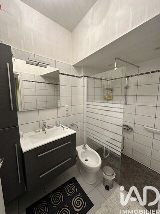  Immeuble � vendre 259 m�