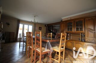  Maison  vendre 6 pices 208 m