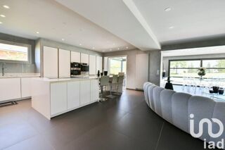  Villa  vendre 7 pices 265 m