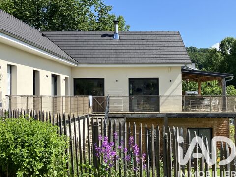   Vente Maison d'architecte 5 pi�ces Villa - 5 pi�ce(s) - 160 m�