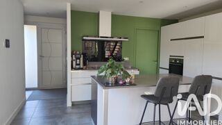  Villa  vendre 4 pices 140 m