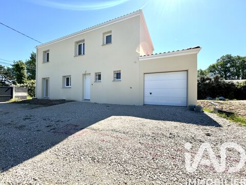   Location Maison traditionnelle 5 pices Maison - 5 pice(s) - 110 m