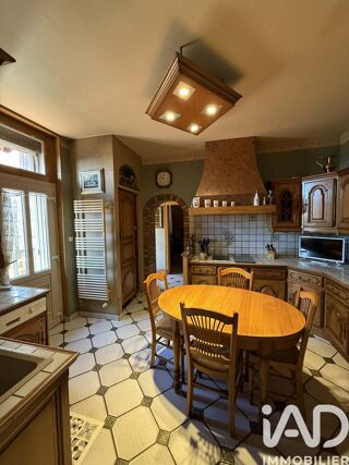  Maison � vendre 9 pi�ces 208 m�