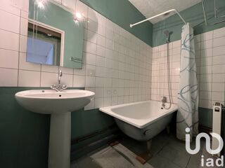  Immeuble � vendre 151 m�